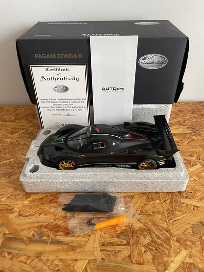 AUTOart 1:18 Pagani Zonda R Carbon Fiber (78261)