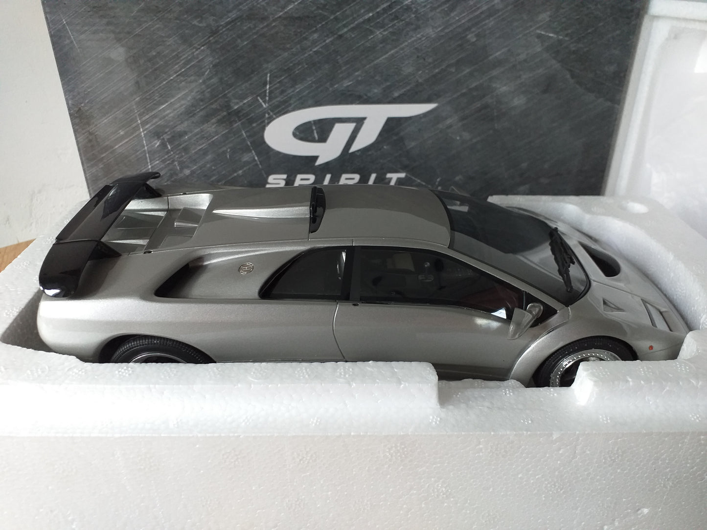 GT Spirit 1:18 Lamborghini Diablo GT Metallic Silver Limited Edition 500 PCS (1999) - GTS18507S