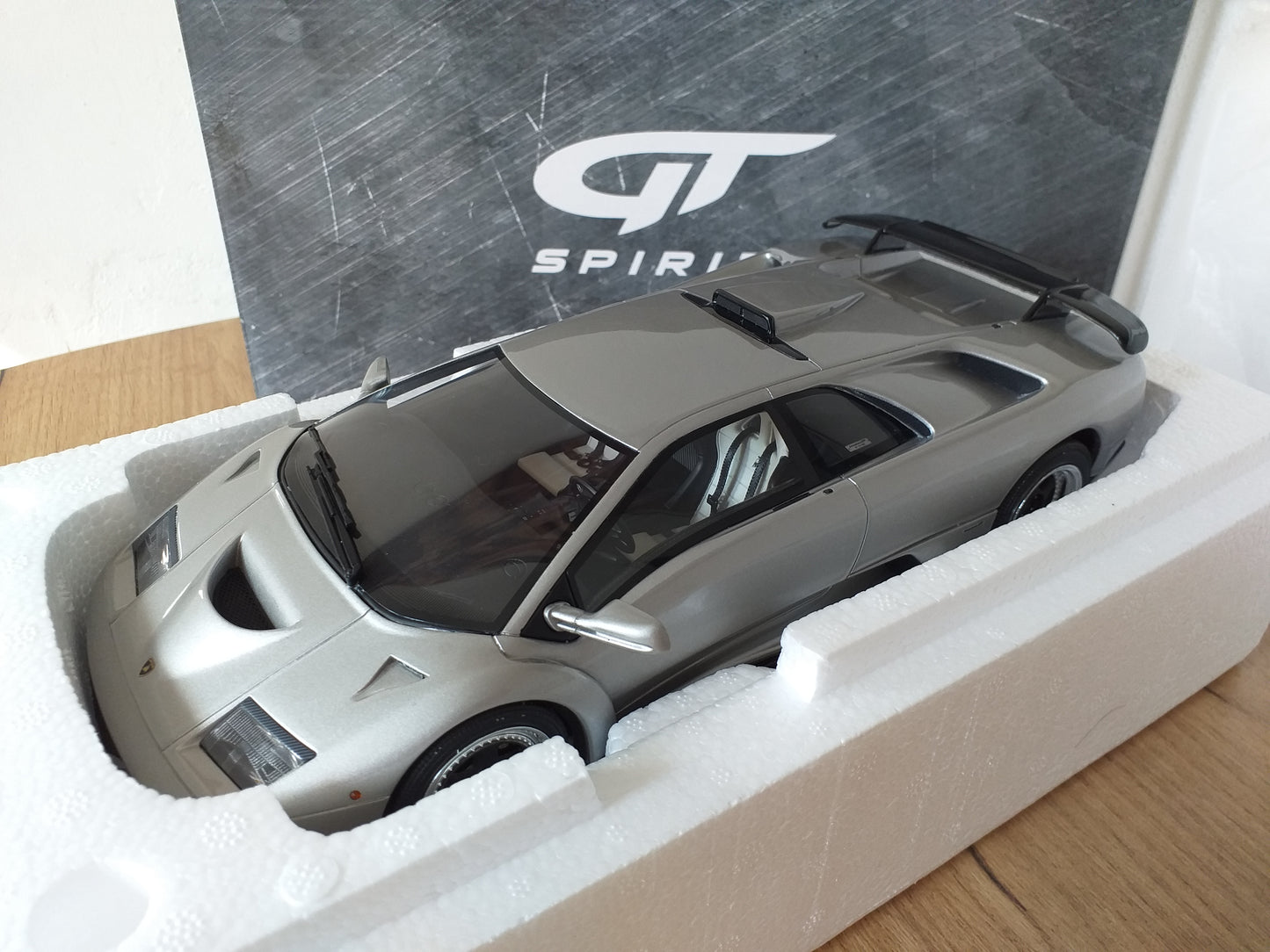GT Spirit 1:18 Lamborghini Diablo GT Metallic Silver Limited Edition 500 PCS (1999) - GTS18507S
