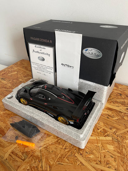 AUTOart 1:18 Pagani Zonda R Carbon Fiber (78261)