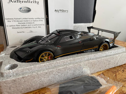 AUTOart 1:18 Pagani Zonda R Carbon Fiber (78261)