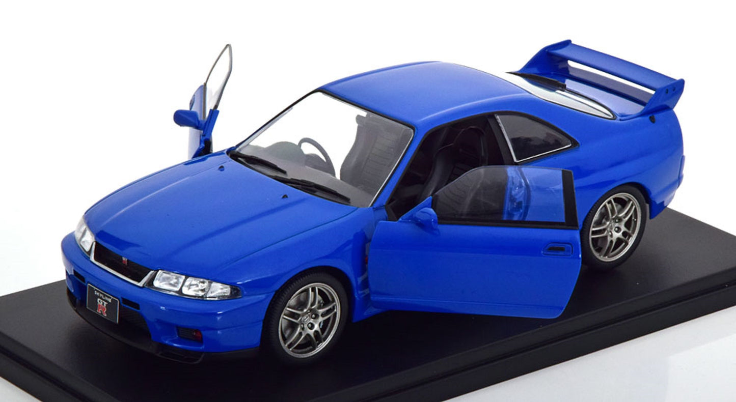 White Box 1:24 Nissan Skyline GT-R (R33) Blue (WB124172-O)