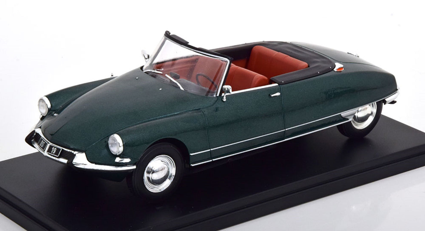 White Box 1:24 Citroen DS19 Convertible darkgreen-metallic (124180)