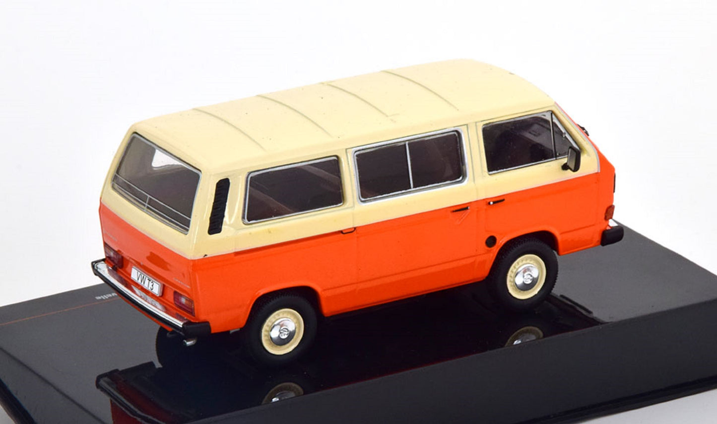 Ixo 1:43 VW Bus T3 Caravelle 1981 Orange Creme (CLC501)