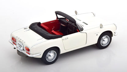 White Box 1:24 Honda S800 White (124184)